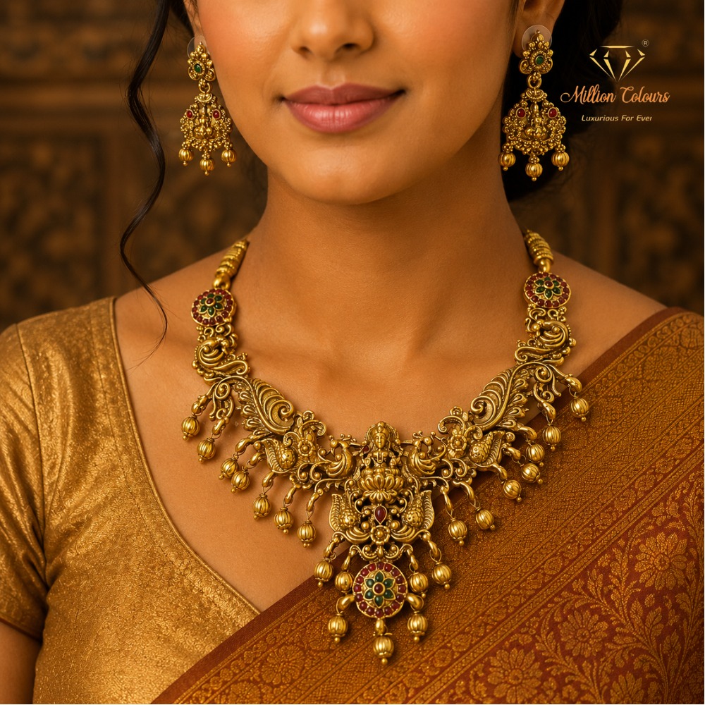 Antique Necklace With Earrings By Million Colours