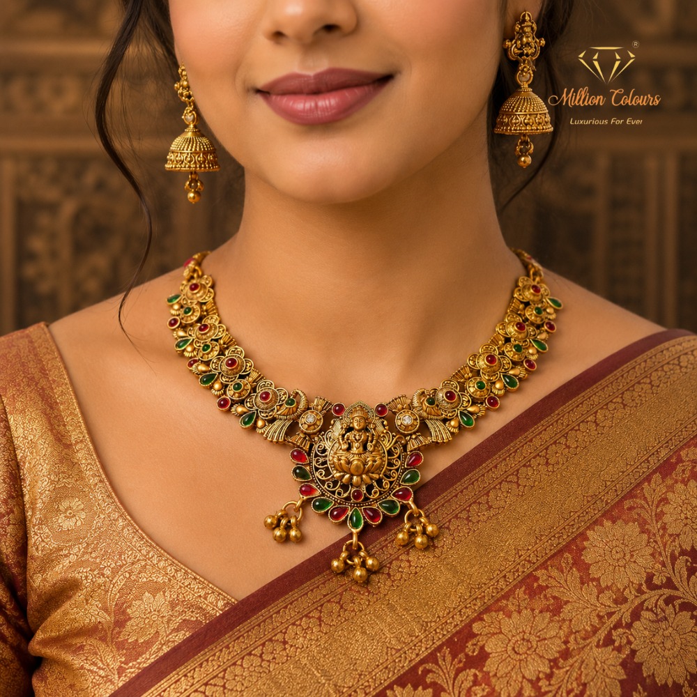 Antique Necklace With Earrings By Million Colours
