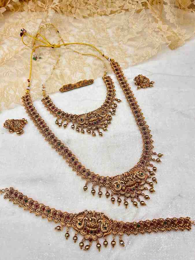 Antique wedding set For Bridals By Milion Colours