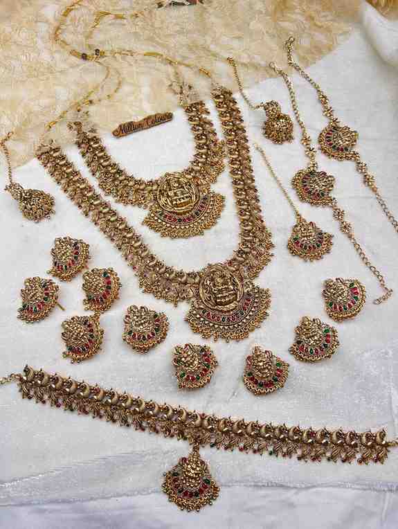 Antique wedding set For Bridals By Milion Colours
