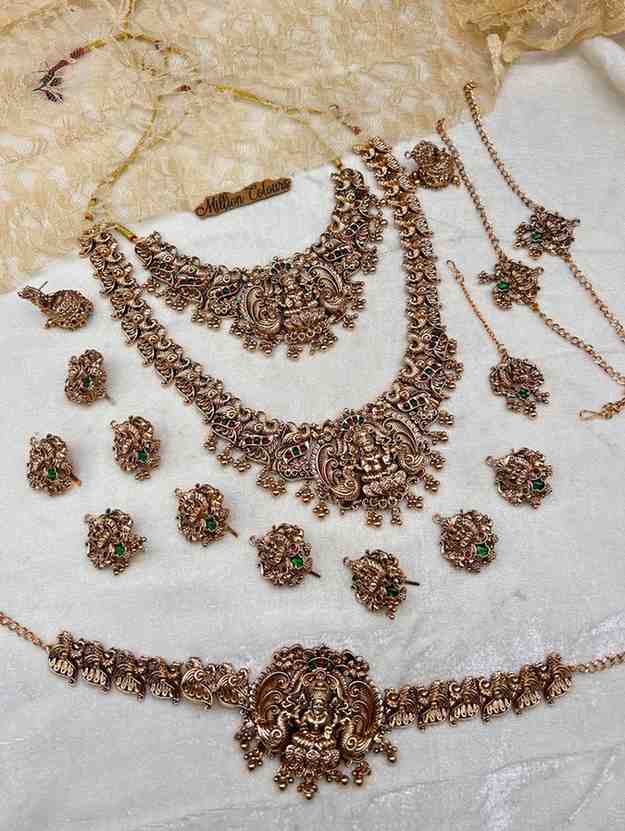 Antique wedding set For Bridals By Milion Colours