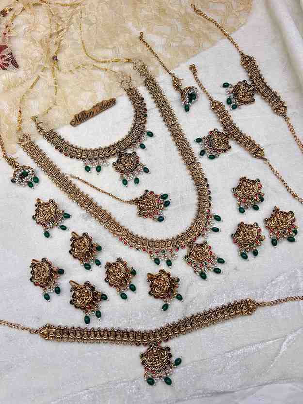 Antique wedding set For Bridals By Milion Colours
