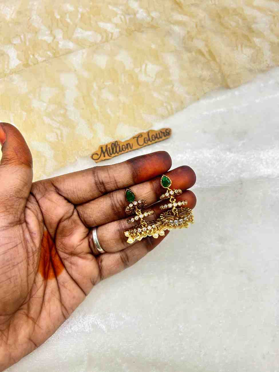 Cz Ad Jimmiki By Million Colours