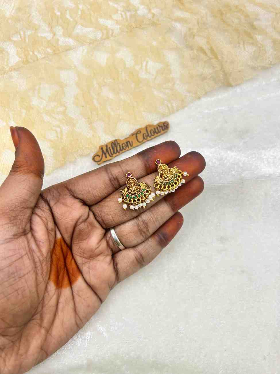 Cz Ad Jimmiki By Million Colours