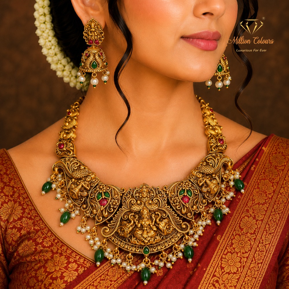 Antique Necklace With Earrings By Million Colours