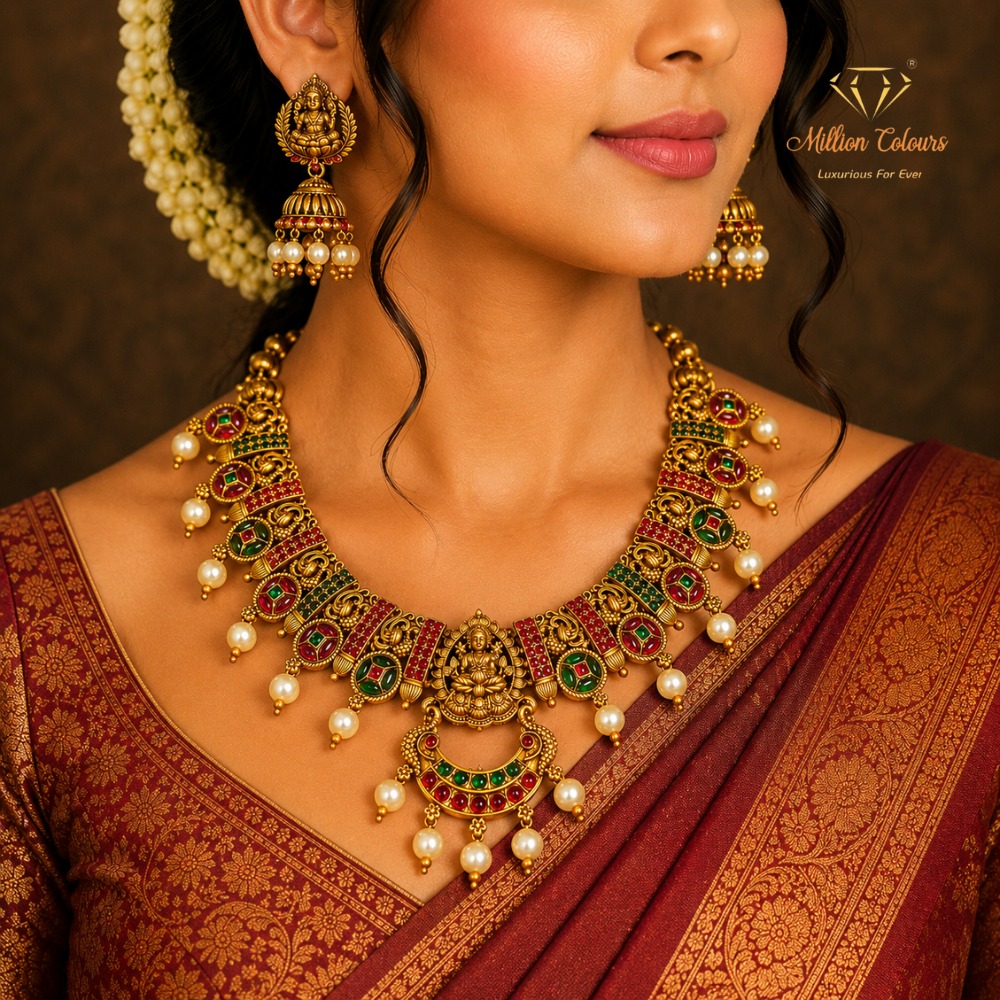 Antique Necklace With Earrings By Million Colours