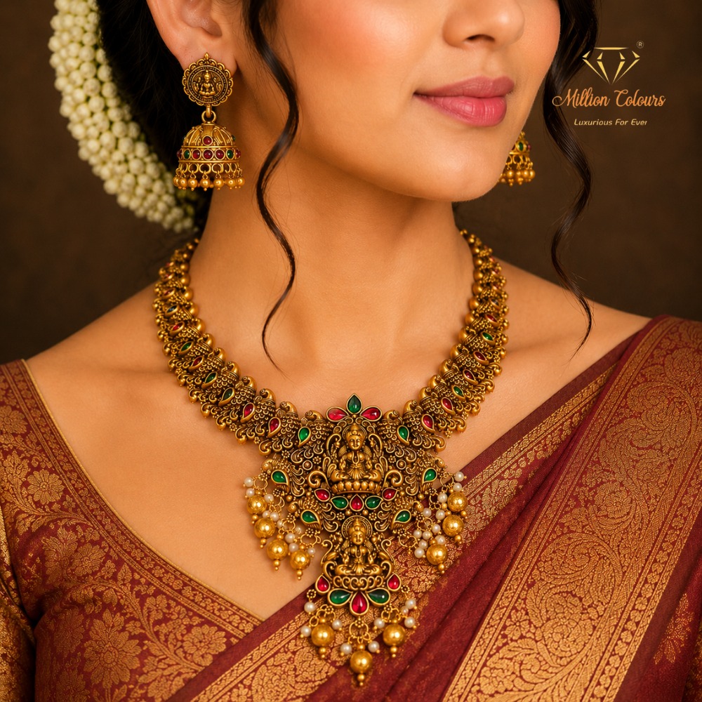 Antique Necklace With Earrings By Million Colours