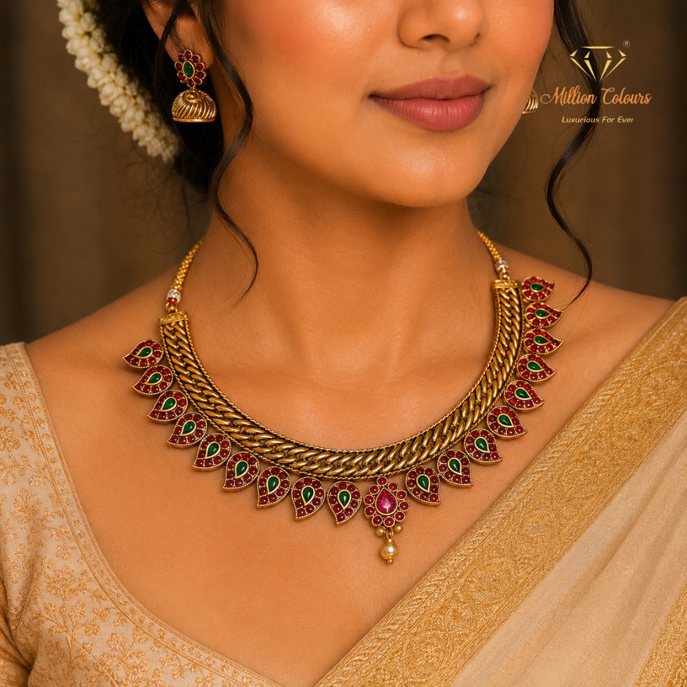 Antique Necklace With Earrings By Million Colours