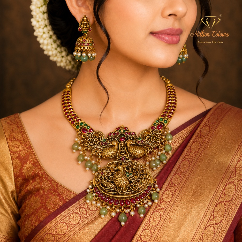 Antique Necklace With Earrings By Million Colours