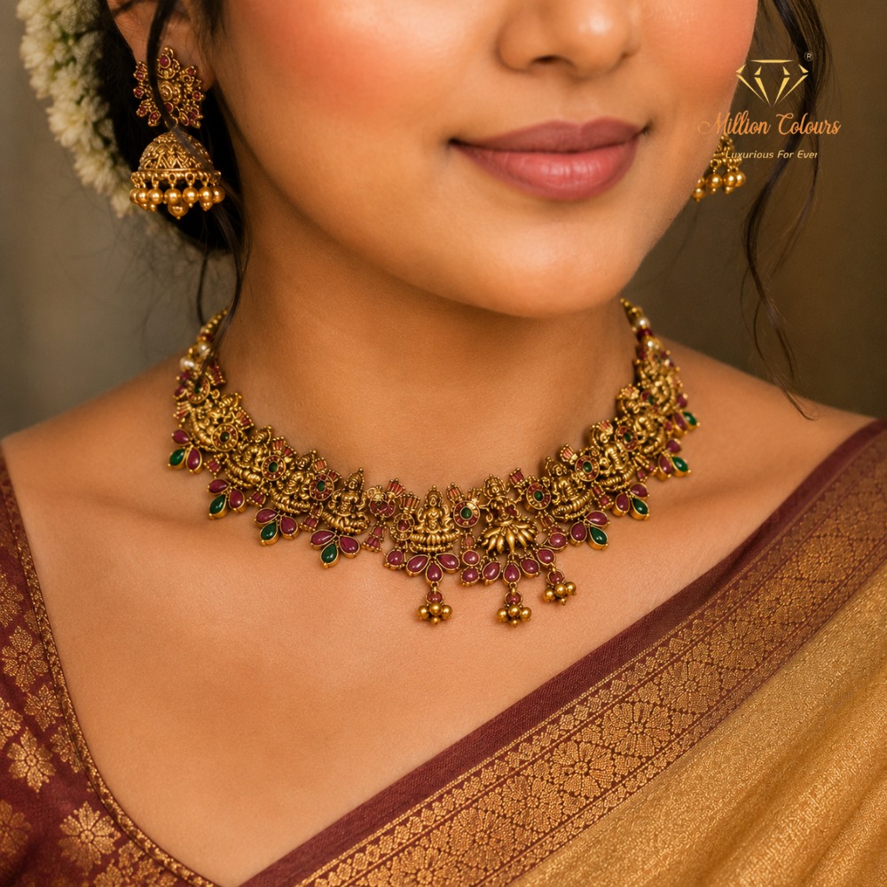 Antique Necklace With Earrings By Million Colours
