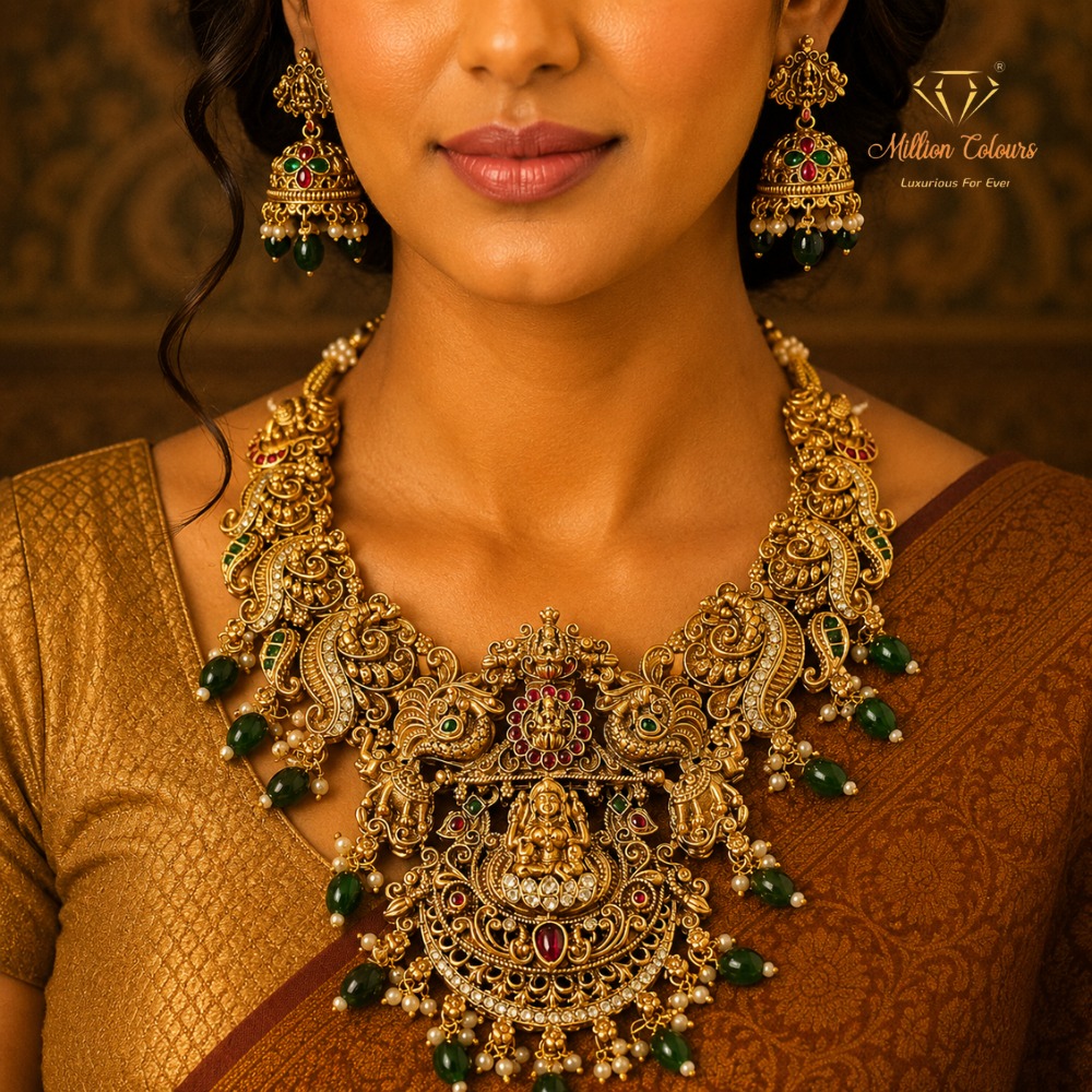 Antique Necklace With Earrings By Million Colours