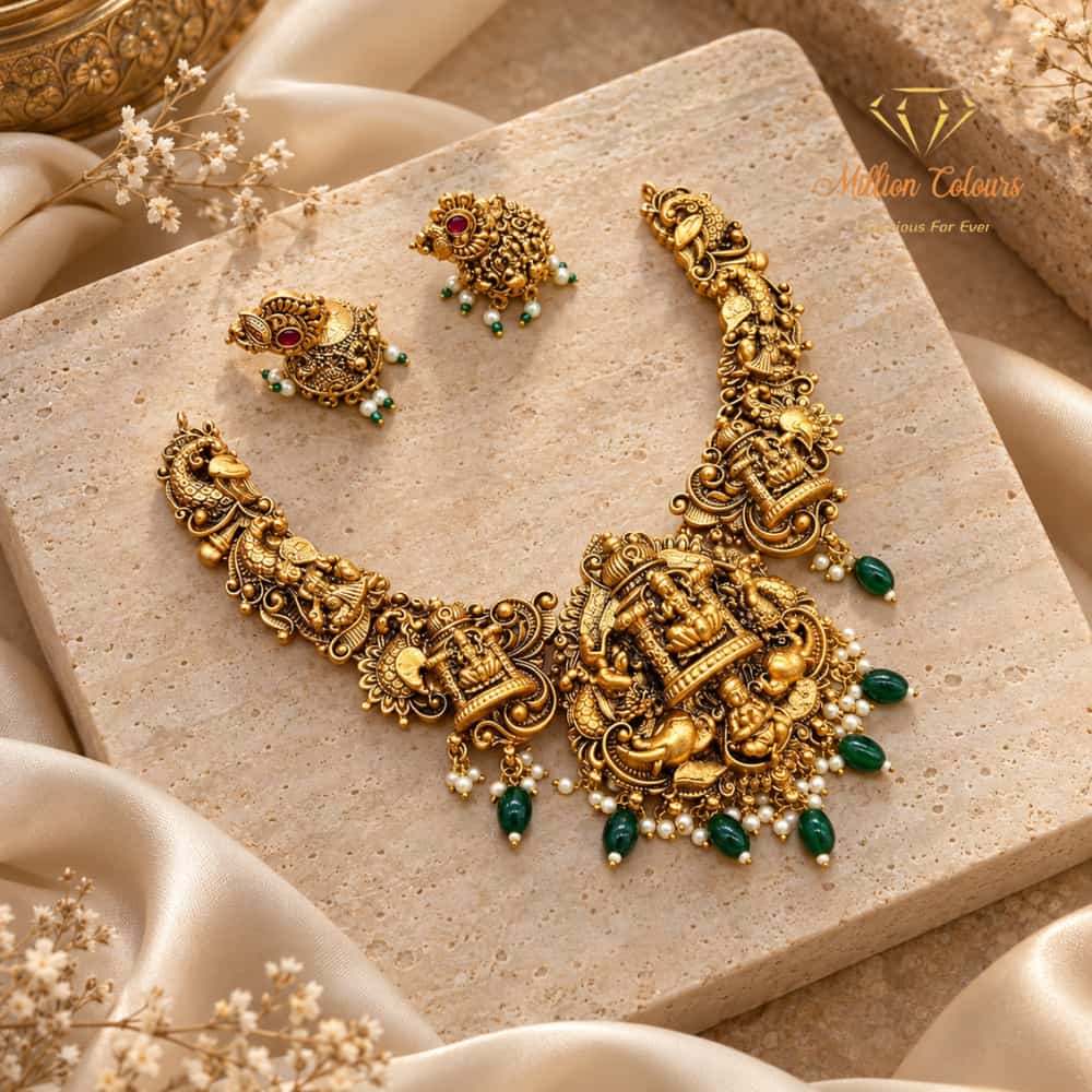 Antique Necklace With Earrings By Million Colours
