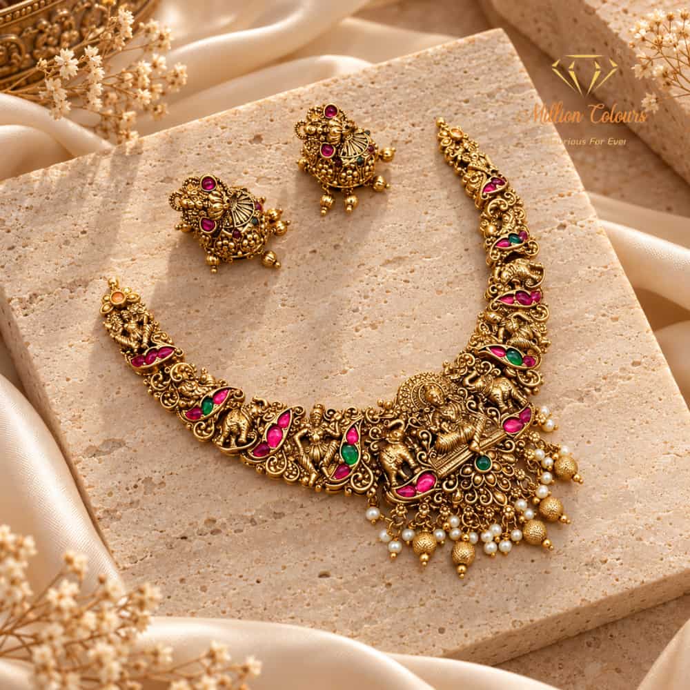 Antique Necklace With Earrings By Million Colours